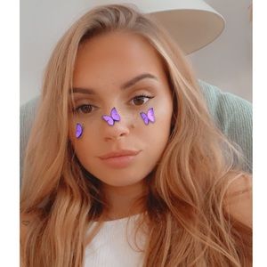 Meet your Posher, Olivia